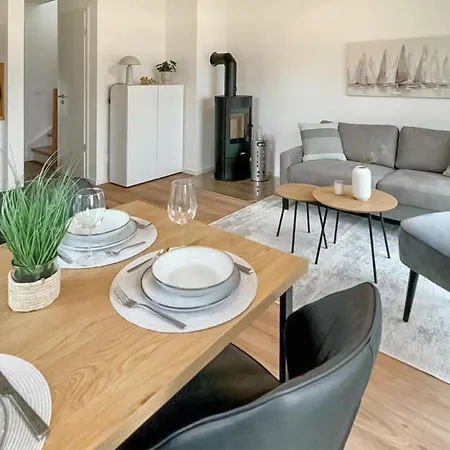Nice In With House Sea View * Tossens